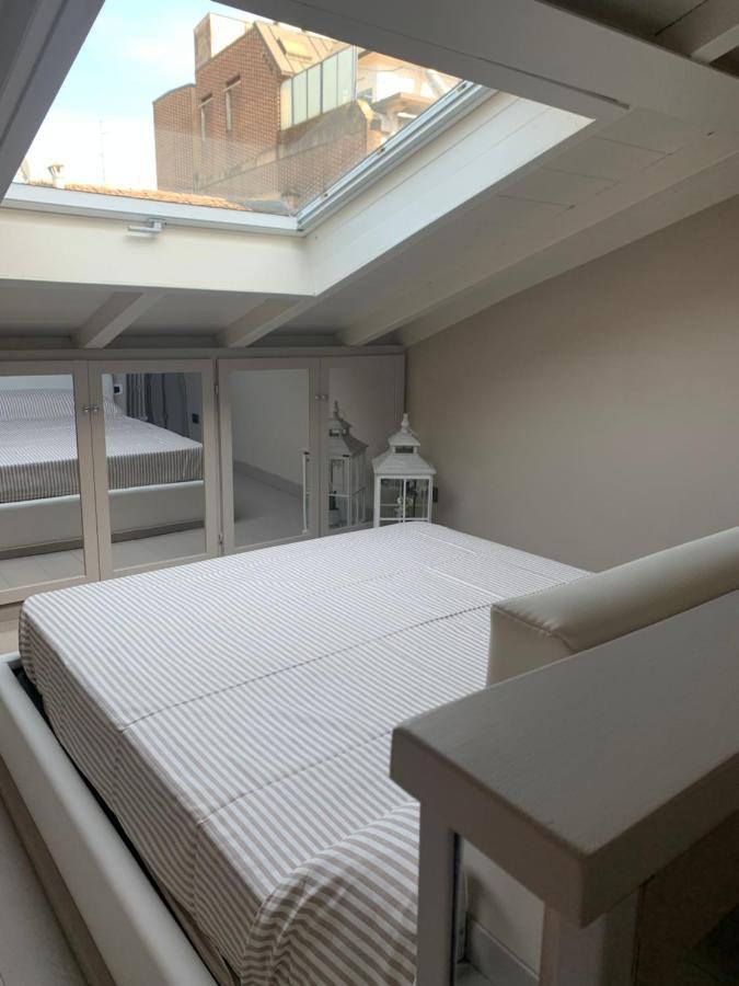 Maison del Ducato “Cavour 24” Parma Esterno foto