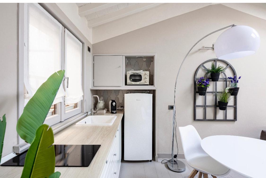 Maison del Ducato “Cavour 24” Parma Esterno foto